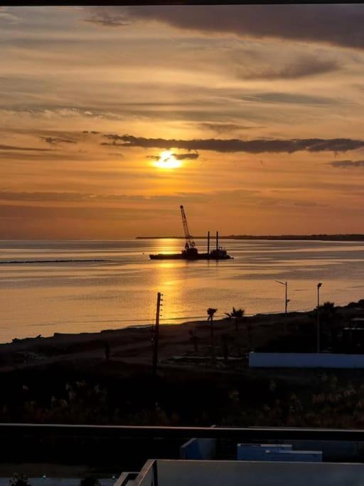 New Luxury Sea Front Apartment Perivolia Buitenkant foto